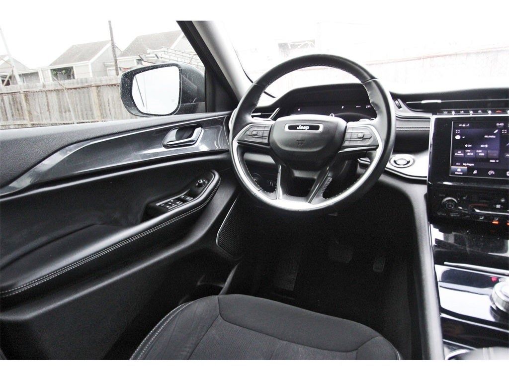 2021 Jeep Grand Cherokee L Laredo