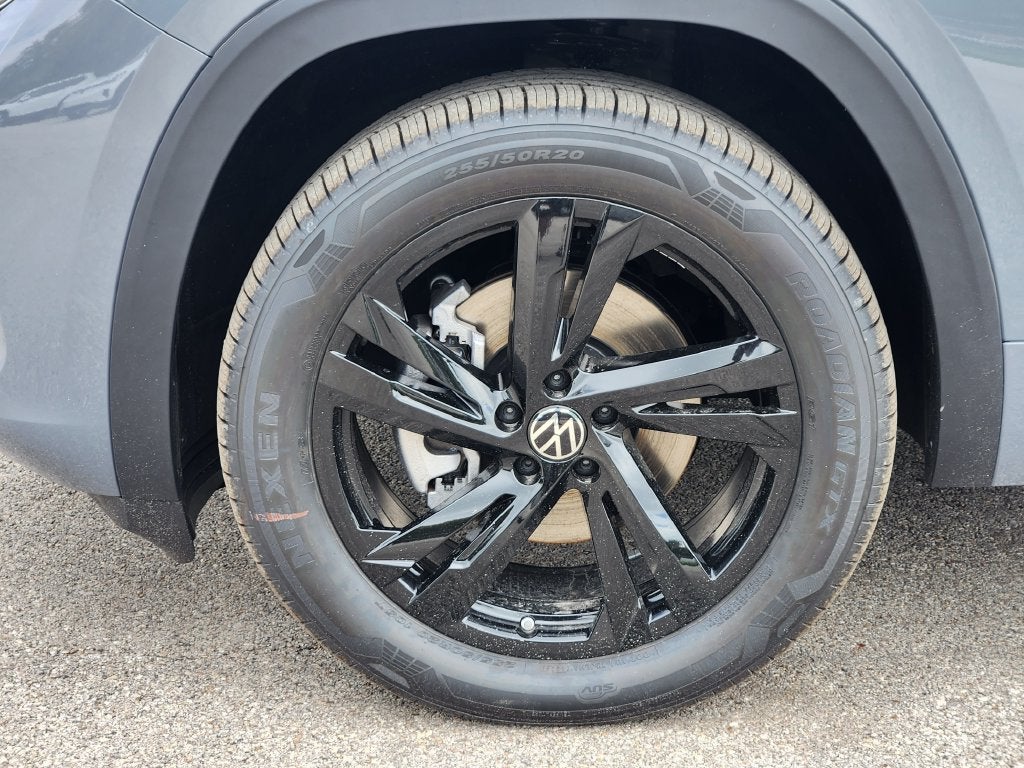 2026 Volkswagen Atlas Cross Sport SEL R-Line Black