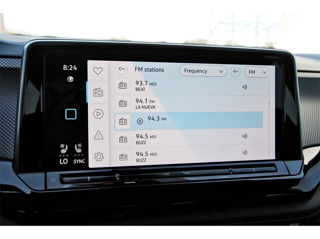 2026 Volkswagen Atlas Cross Sport 2.0T SEL R-Line Black