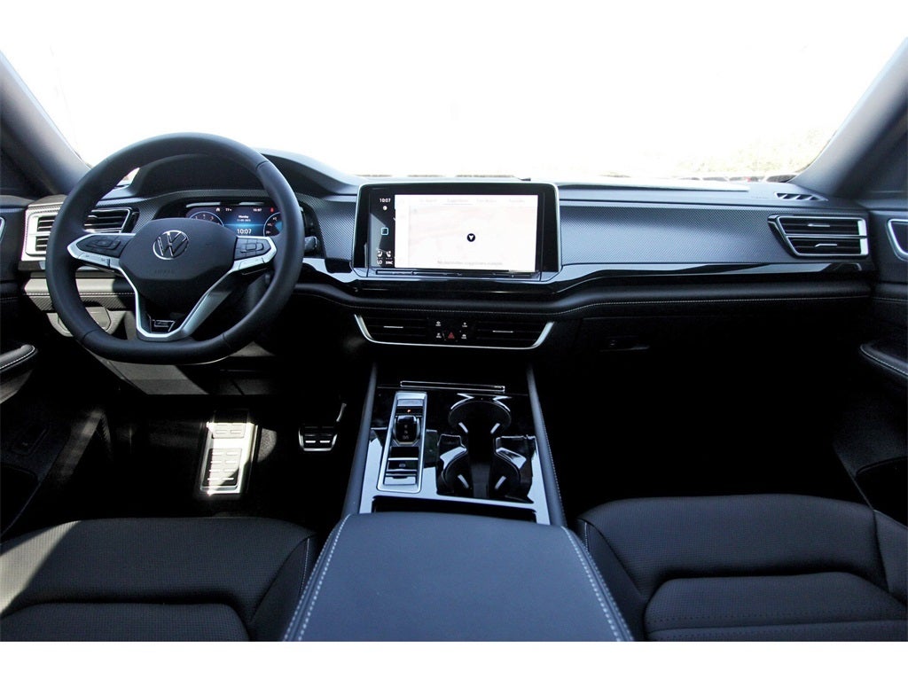 2026 Volkswagen Atlas Cross Sport 2.0T SEL R-Line Black