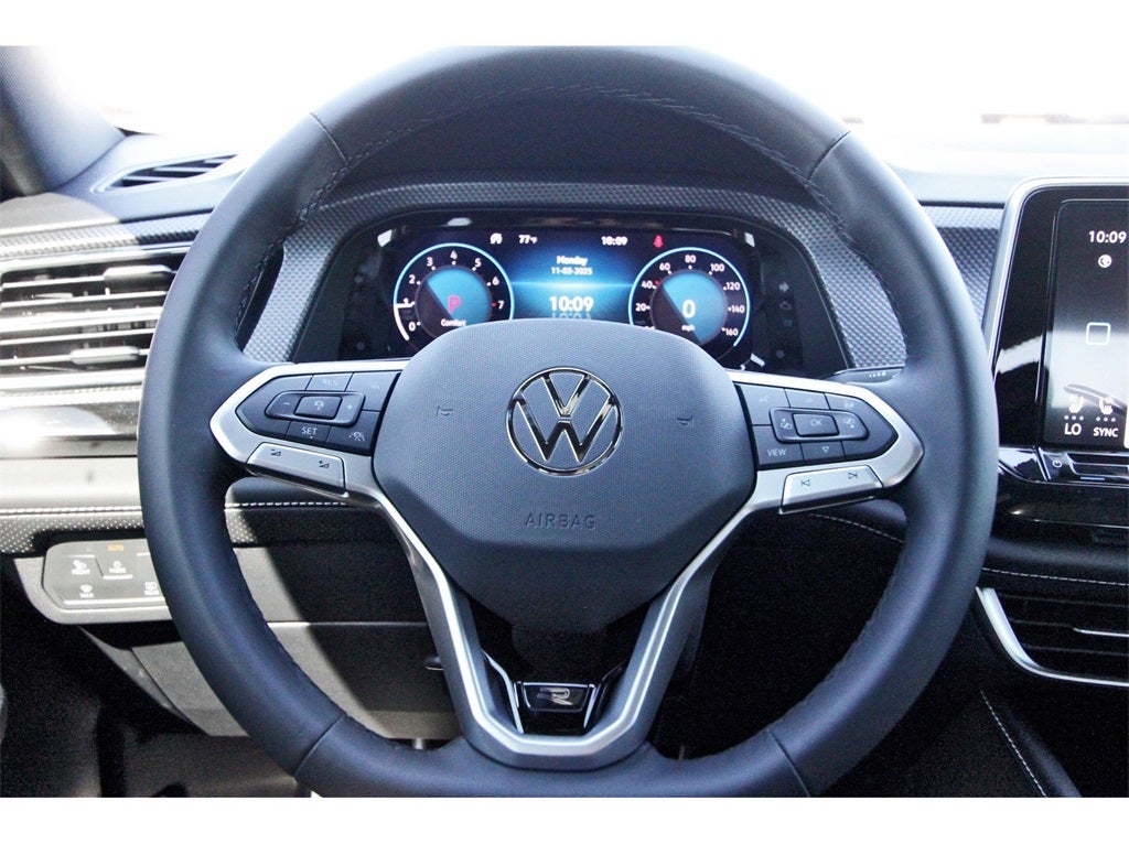 2026 Volkswagen Atlas Cross Sport 2.0T SEL R-Line Black