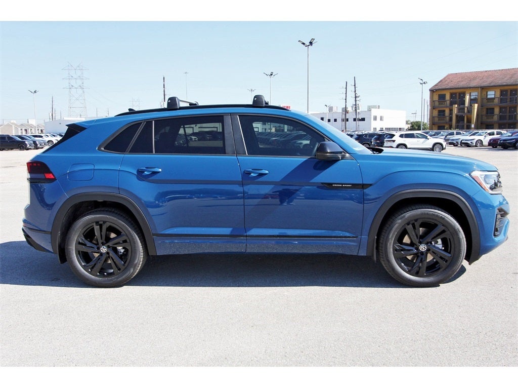 2026 Volkswagen Atlas Cross Sport 2.0T SEL R-Line Black
