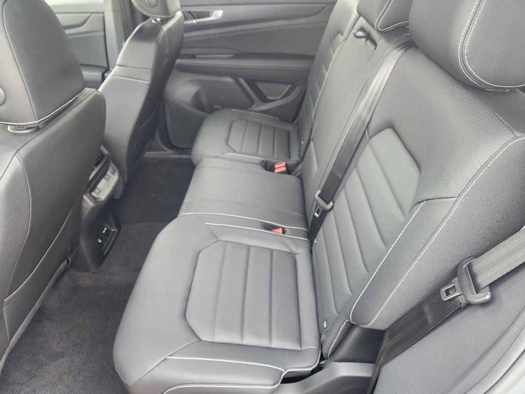 2026 Volkswagen Atlas Cross Sport SEL R-Line Black
