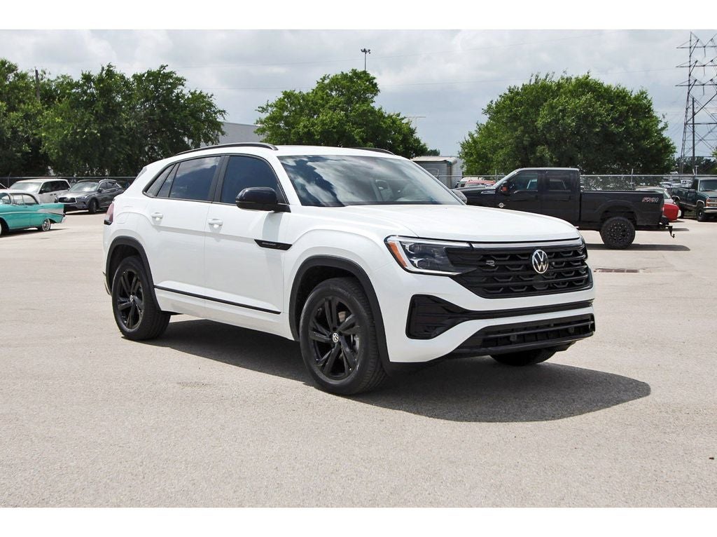 2026 Volkswagen Atlas Cross Sport 2.0T SEL R-Line Black