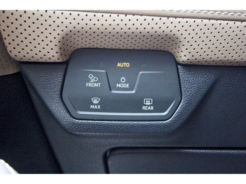 2026 Volkswagen Atlas Cross Sport 2.0T SEL