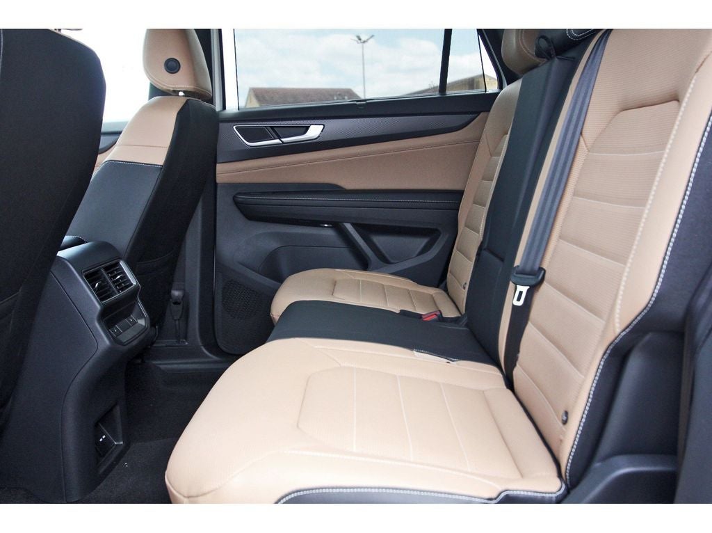 2026 Volkswagen Atlas Cross Sport 2.0T SEL