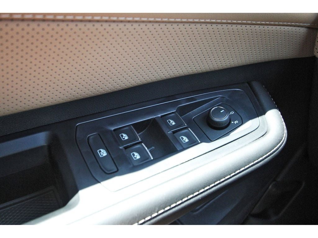 2026 Volkswagen Atlas Cross Sport 2.0T SEL