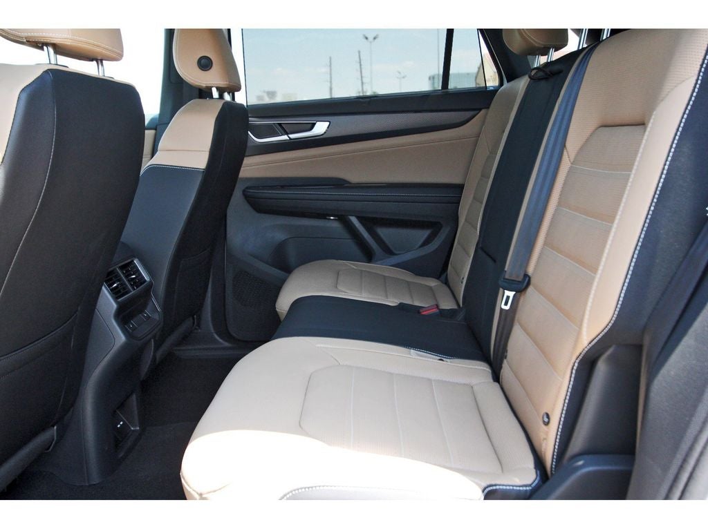 2026 Volkswagen Atlas Cross Sport 2.0T SEL