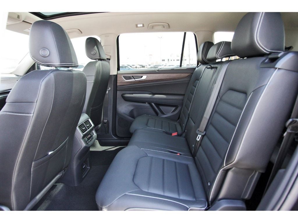 2026 Volkswagen Atlas 2.0T SEL