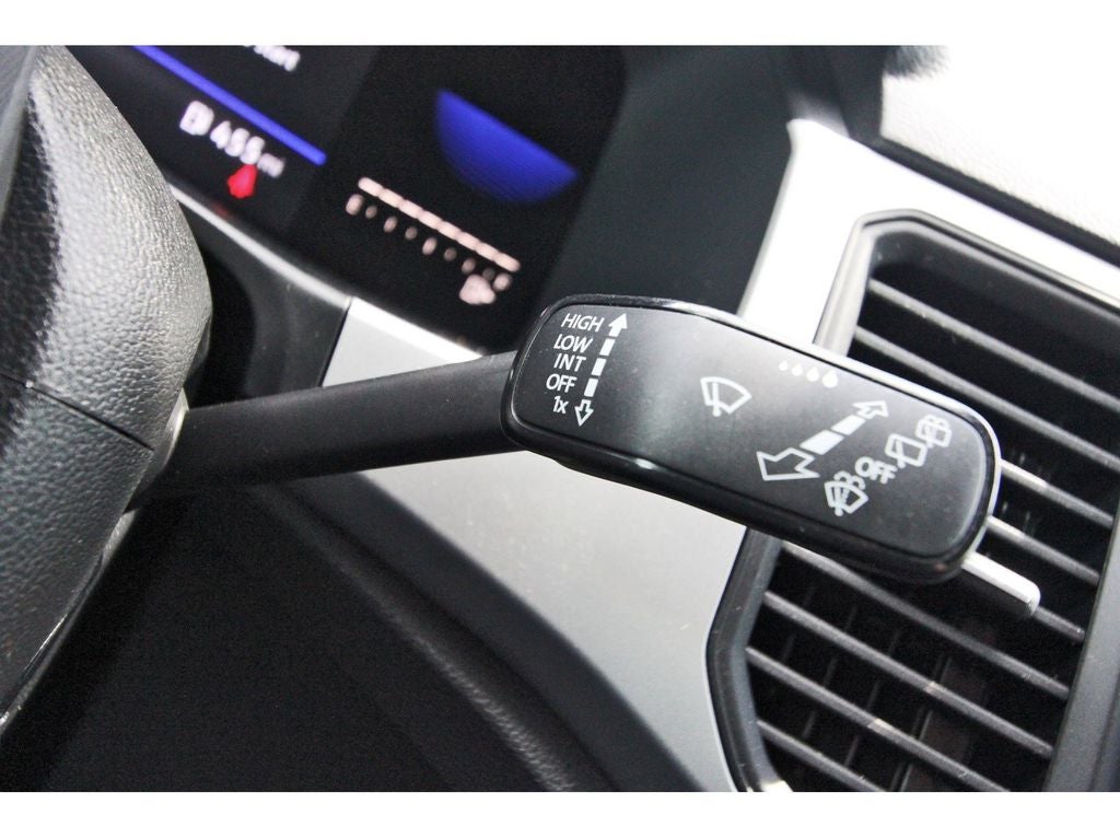 2022 Volkswagen Atlas Cross Sport 2.0T SE