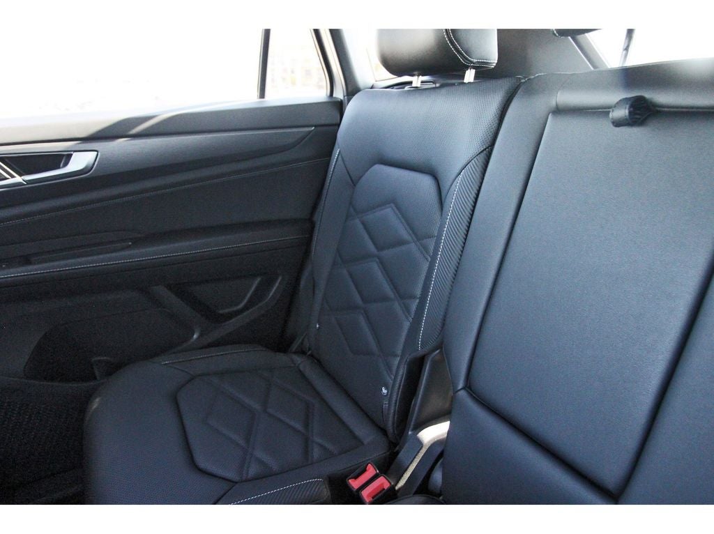 2026 Volkswagen Atlas Cross Sport 2.0T SE