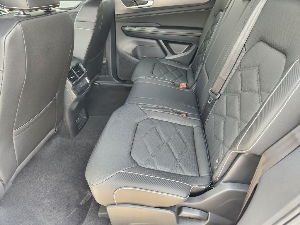2026 Volkswagen Atlas Cross Sport 2.0T SE
