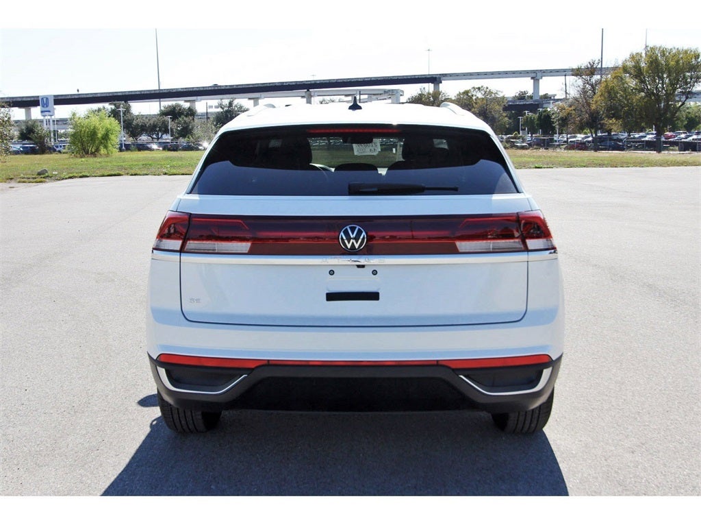 2026 Volkswagen Atlas Cross Sport 2.0T SE