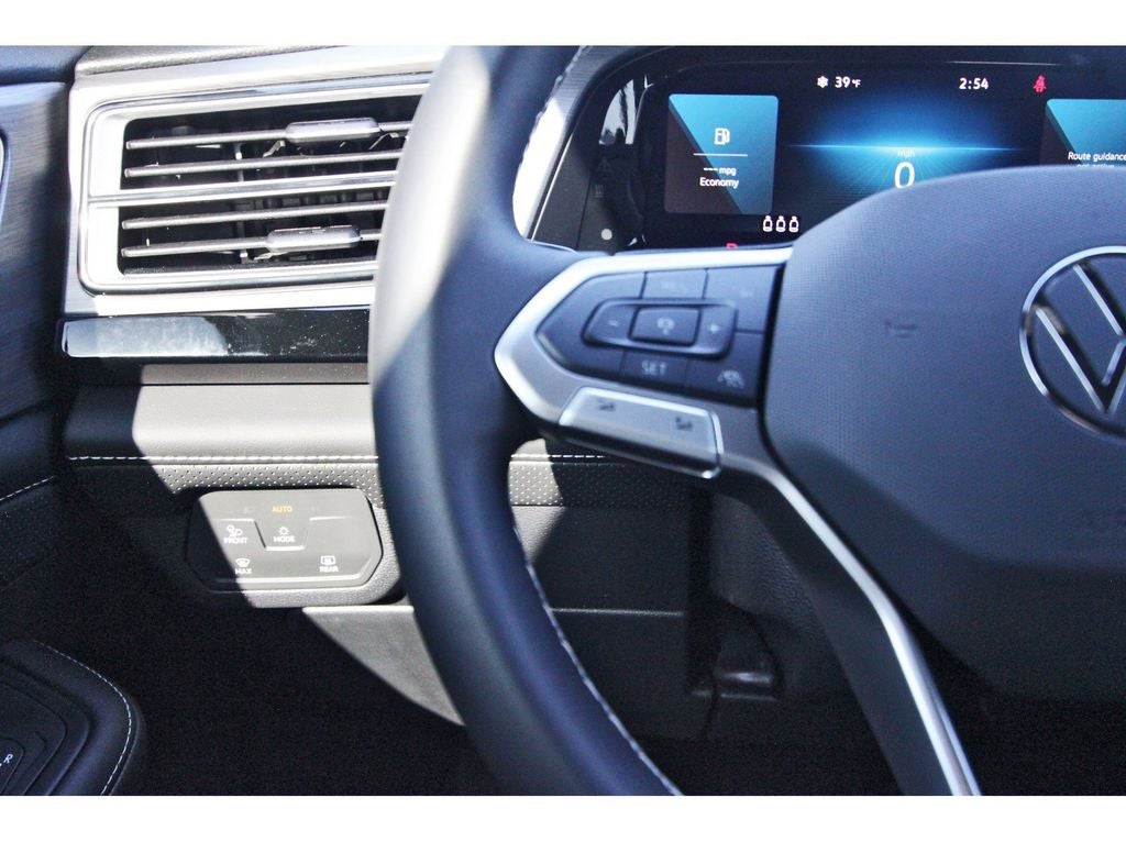 2026 Volkswagen Atlas Cross Sport 2.0T SE