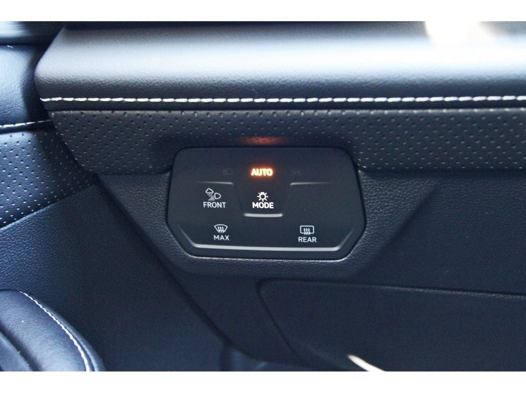 2026 Volkswagen Atlas Cross Sport 2.0T SE