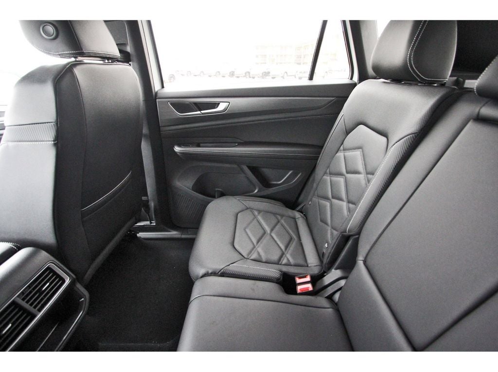 2026 Volkswagen Atlas Cross Sport 2.0T SE