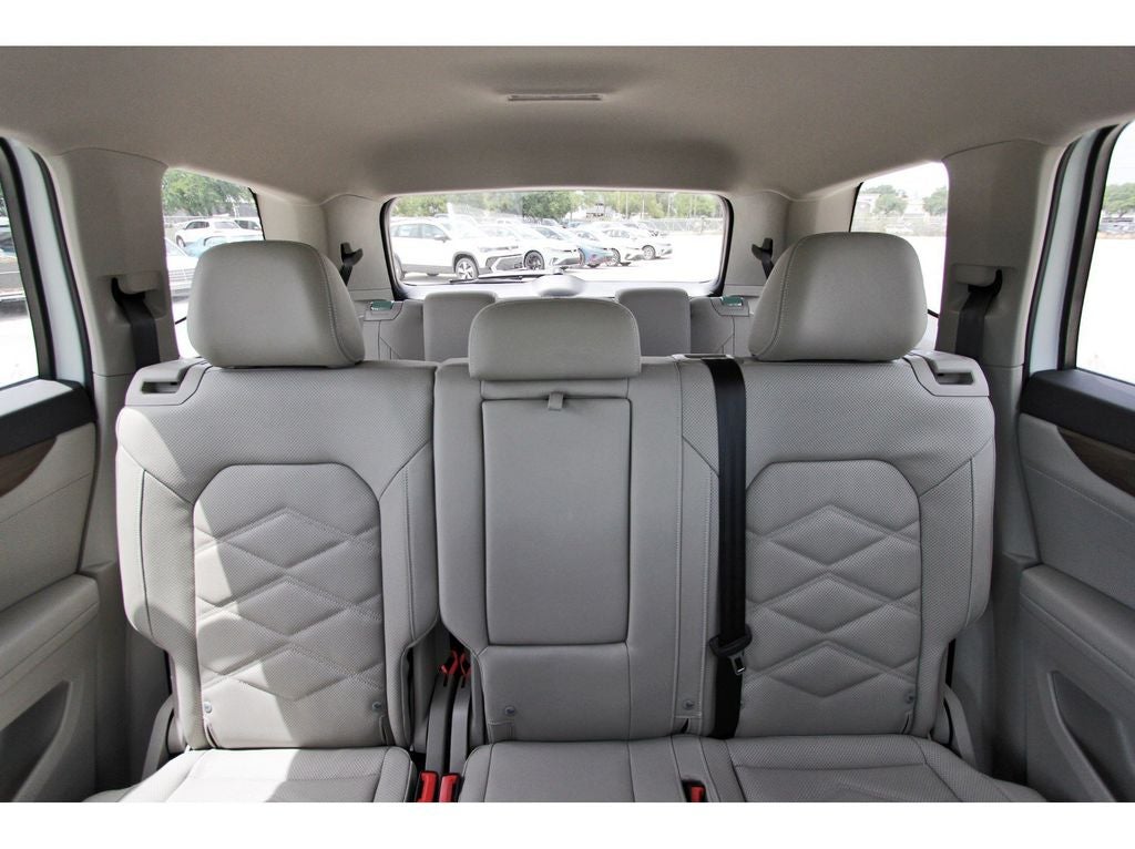 2026 Volkswagen Atlas 2.0T SE