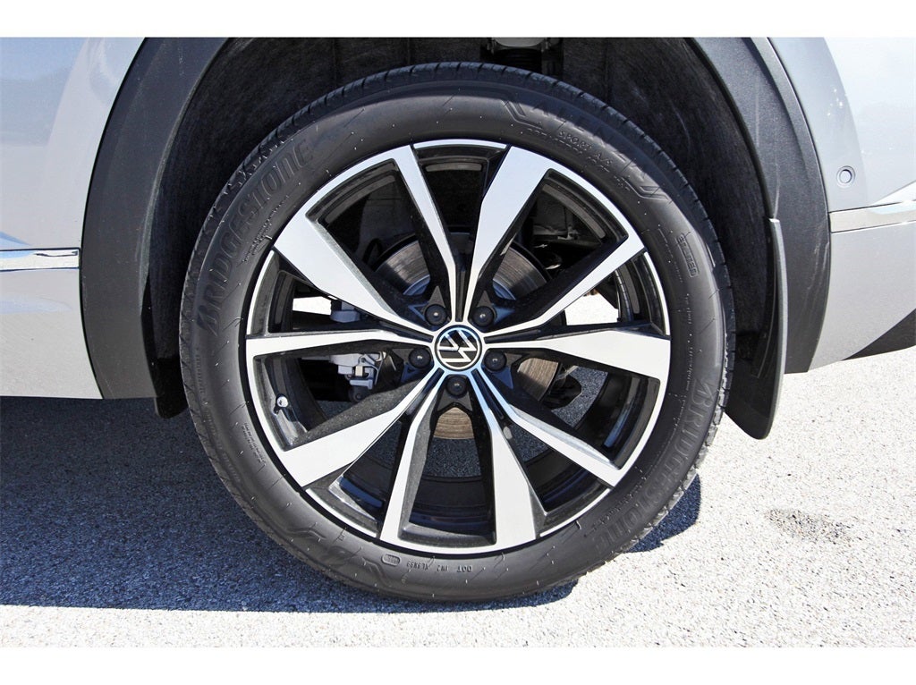 2026 Volkswagen Atlas Cross Sport 2.0T SEL Premium R-Line