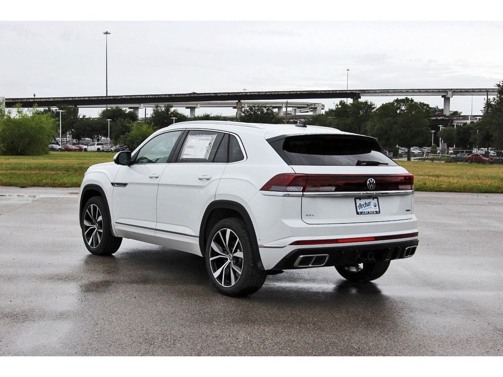 2026 Volkswagen Atlas Cross Sport 2.0T SEL Premium R-Line
