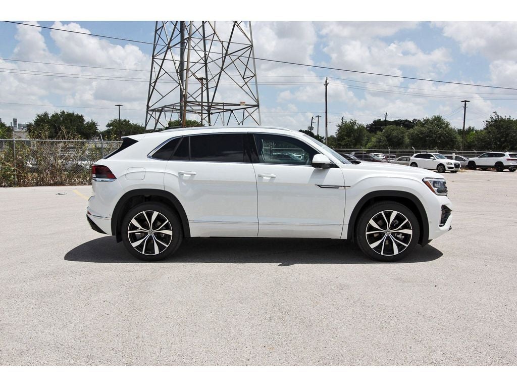 2026 Volkswagen Atlas Cross Sport 2.0T SEL Premium R-Line