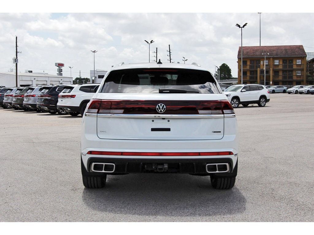 2026 Volkswagen Atlas Cross Sport 2.0T SEL Premium R-Line