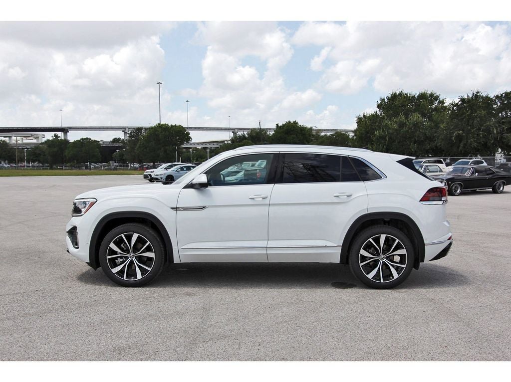 2026 Volkswagen Atlas Cross Sport 2.0T SEL Premium R-Line