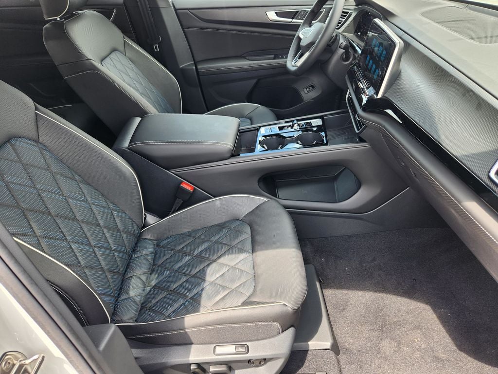 2026 Volkswagen Atlas Cross Sport 2.0T SEL Premium R-Line
