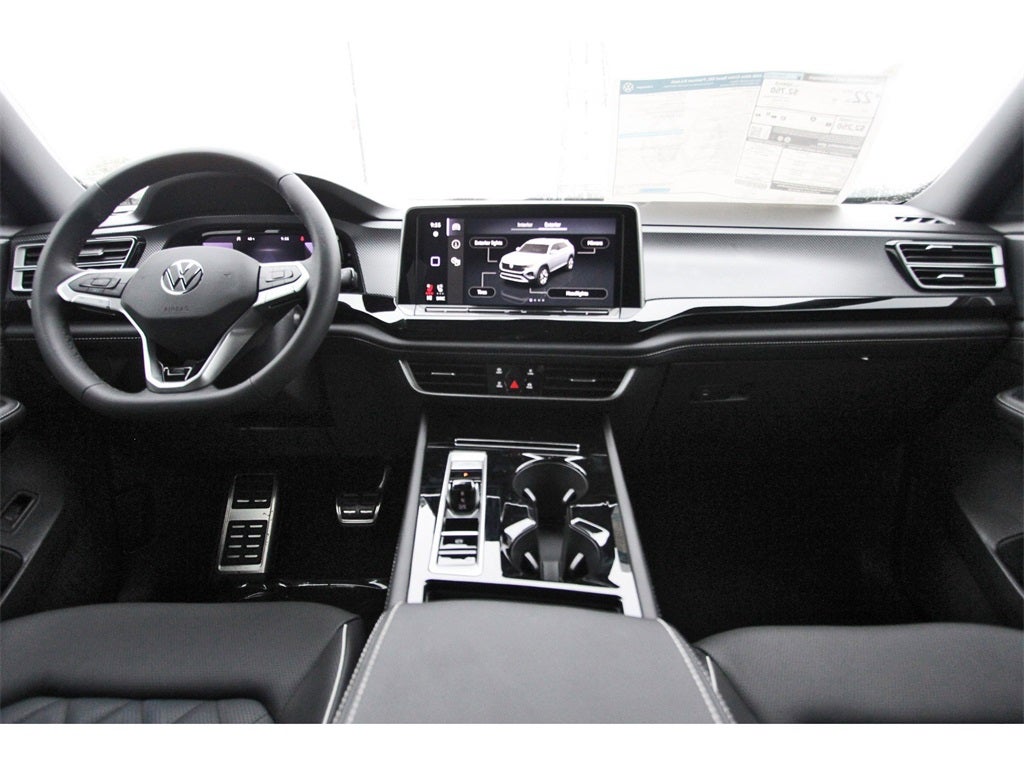 2026 Volkswagen Atlas Cross Sport 2.0T SEL Premium R-Line