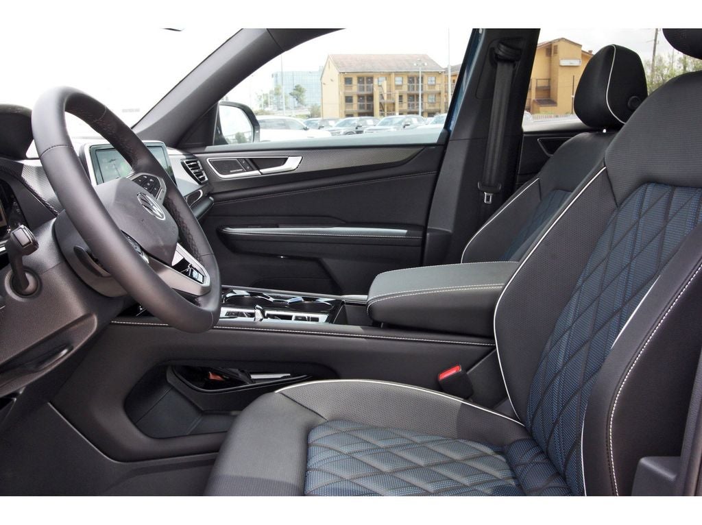 2026 Volkswagen Atlas Cross Sport 2.0T SEL Premium R-Line