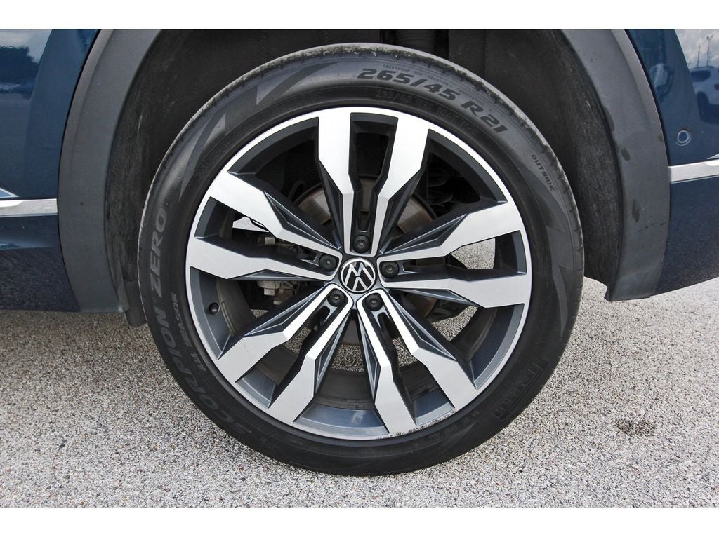 2023 Volkswagen Atlas Cross Sport 3.6L V6 SEL Premium R-Line