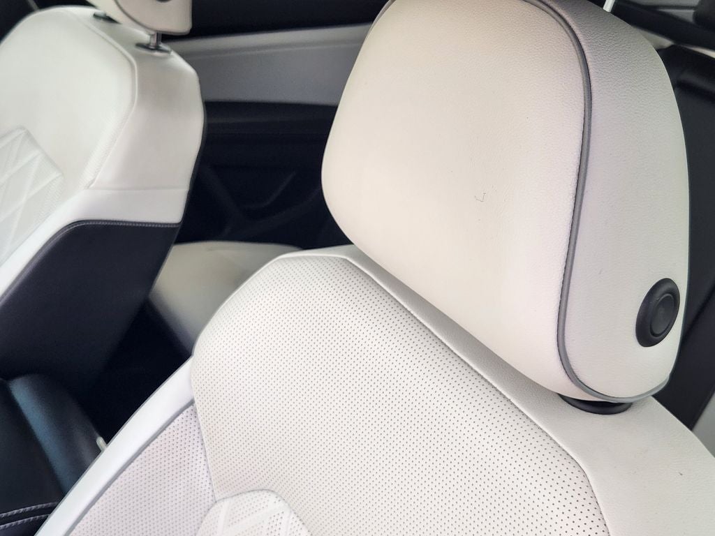 2024 Volkswagen Atlas Cross Sport 2.0T SEL Premium R-Line