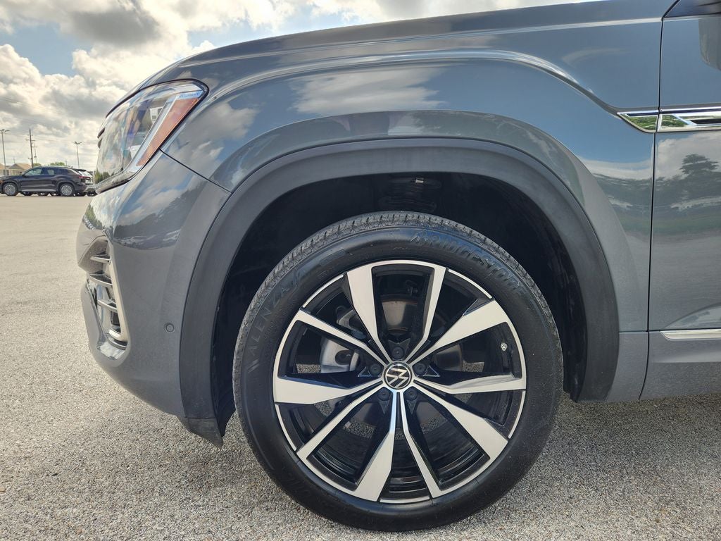 2024 Volkswagen Atlas Cross Sport 2.0T SEL Premium R-Line
