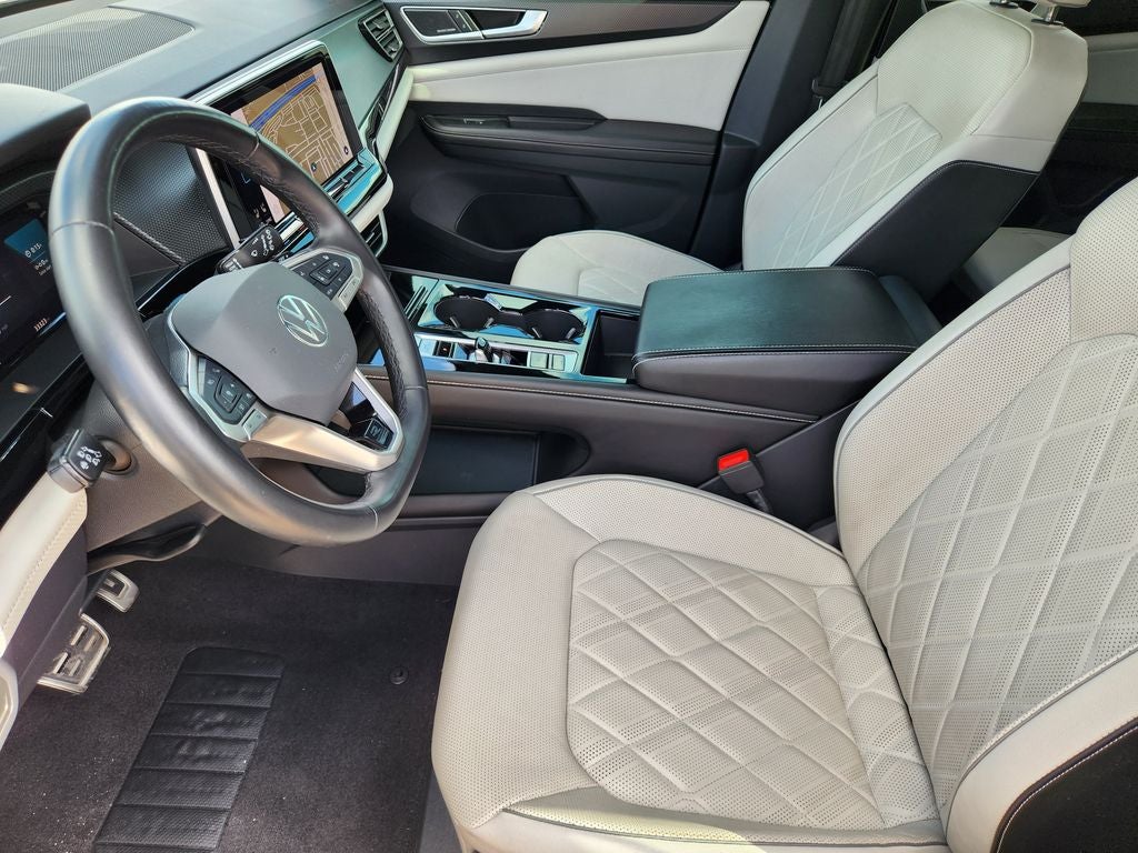 2024 Volkswagen Atlas Cross Sport 2.0T SEL Premium R-Line
