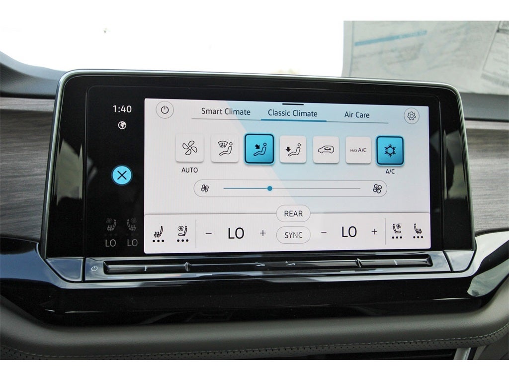 2026 Volkswagen Atlas 2.0T SEL Premium R-Line