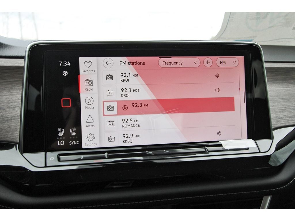 2026 Volkswagen Atlas 2.0T SEL Premium R-Line