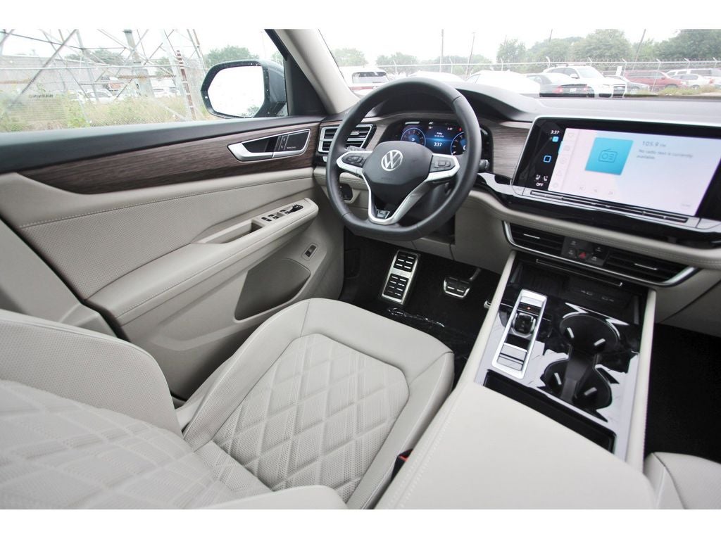 2026 Volkswagen Atlas 2.0T SEL Premium R-Line