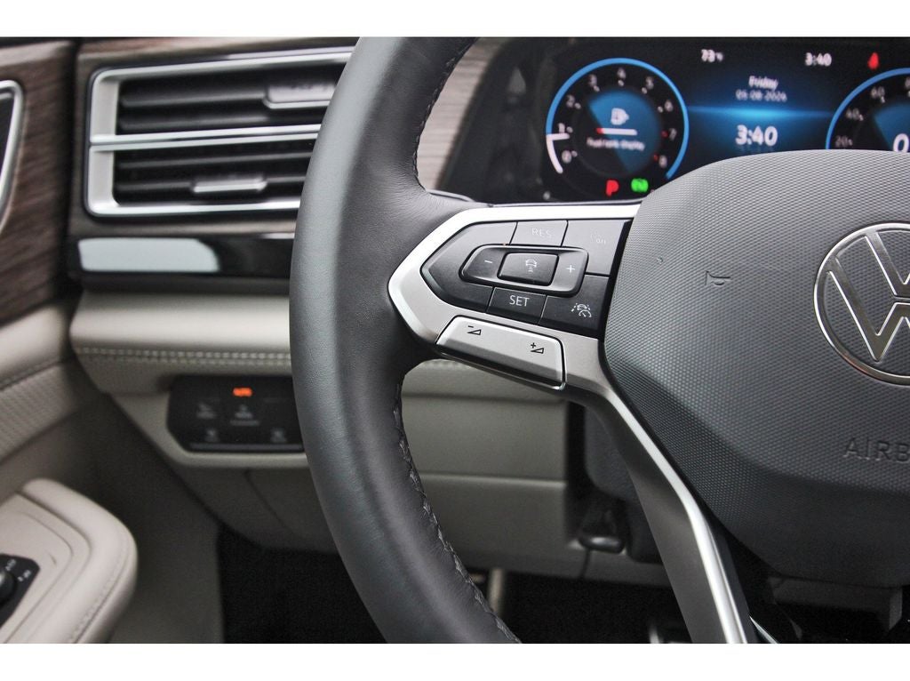 2026 Volkswagen Atlas 2.0T SEL Premium R-Line