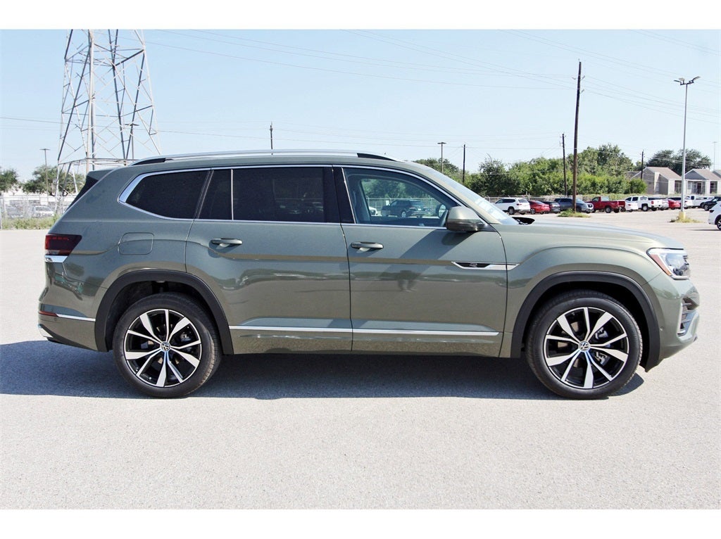 2026 Volkswagen Atlas 2.0T SEL Premium R-Line