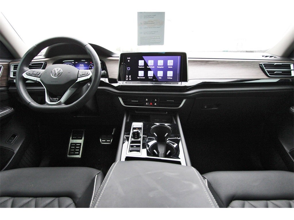 2024 Volkswagen Atlas 2.0T SEL Premium R-Line