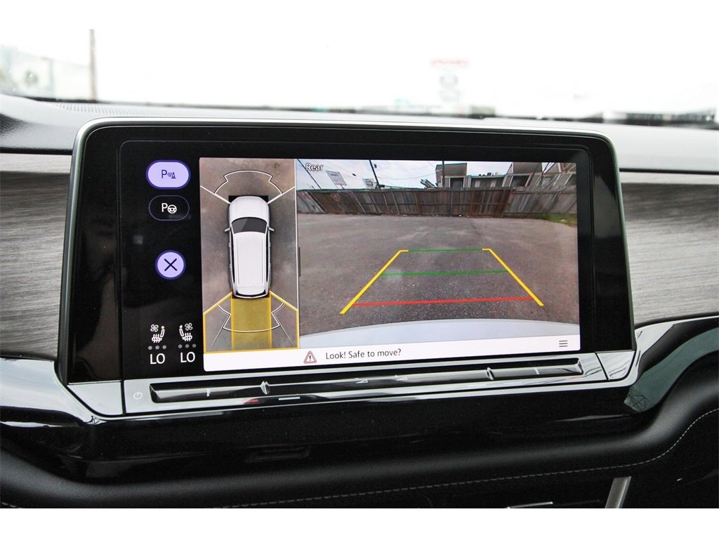 2024 Volkswagen Atlas 2.0T SEL Premium R-Line