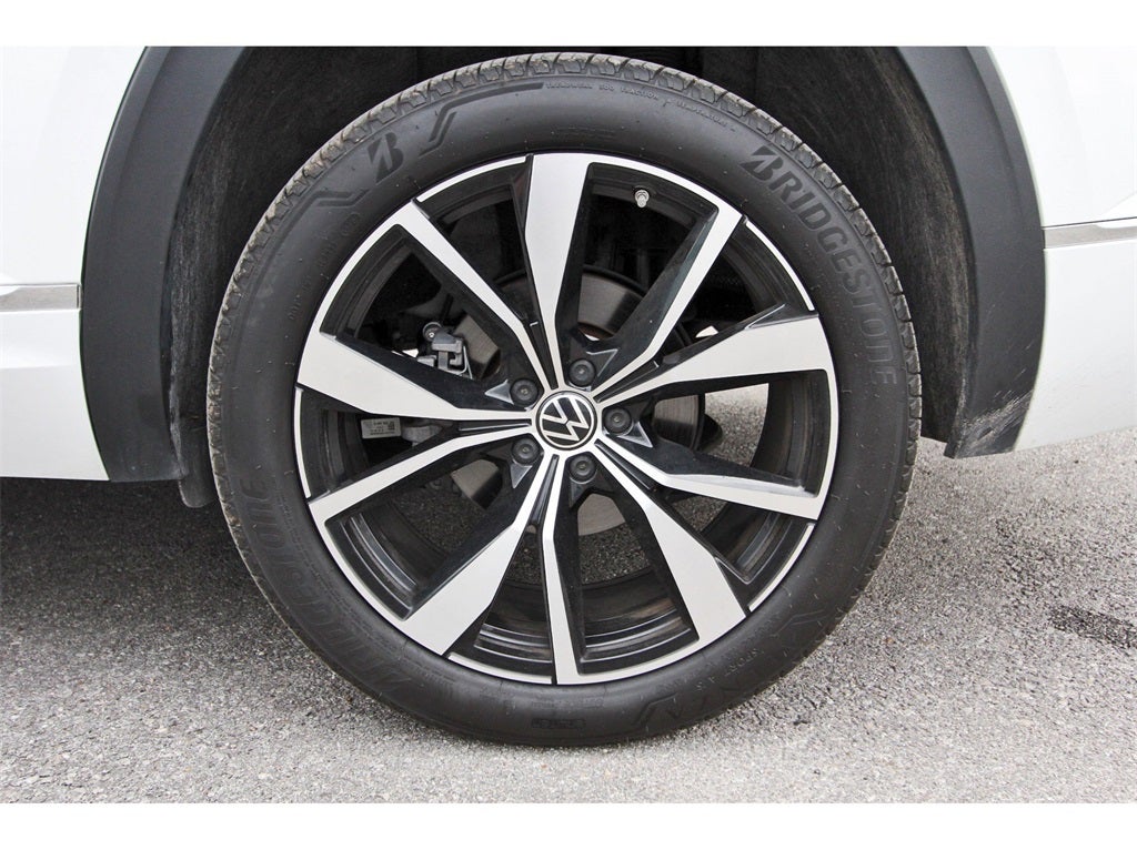 2024 Volkswagen Atlas 2.0T SEL Premium R-Line