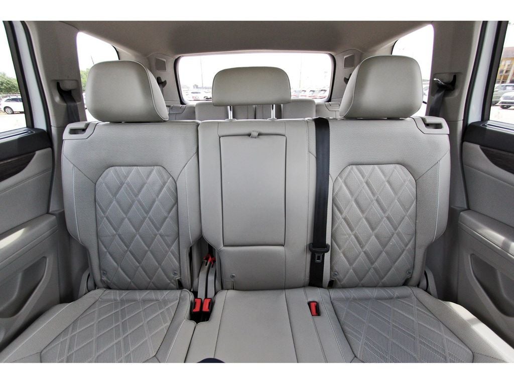2024 Volkswagen Atlas 2.0T SEL Premium R-Line