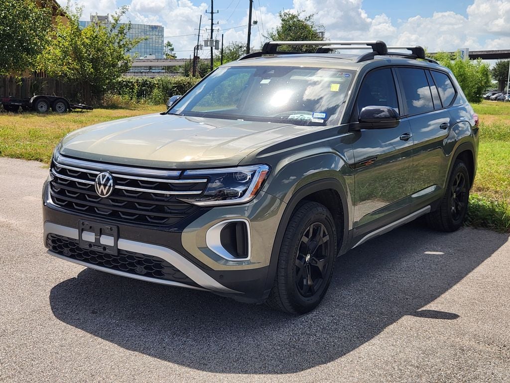 2024 Volkswagen Atlas 2.0T Peak Edition SEL