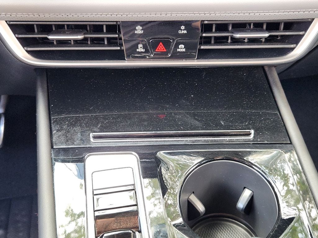2024 Volkswagen Atlas 2.0T Peak Edition SEL