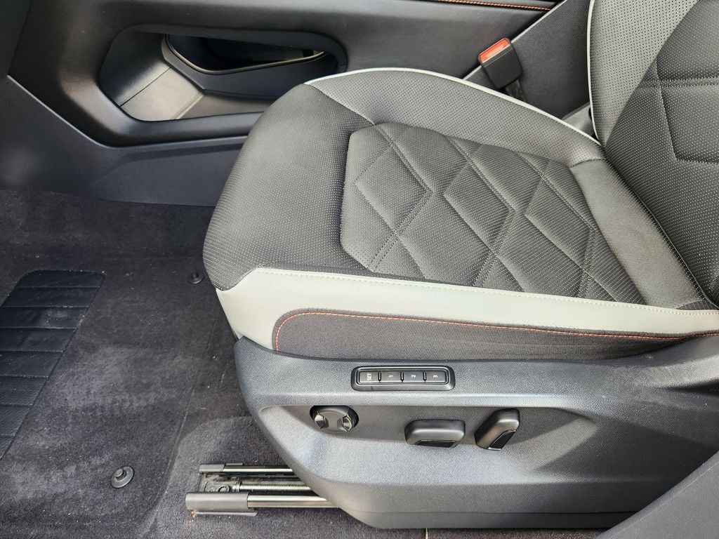 2024 Volkswagen Atlas 2.0T Peak Edition SEL