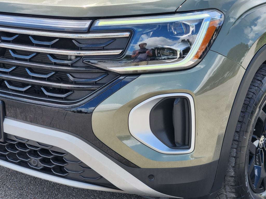2024 Volkswagen Atlas 2.0T Peak Edition SEL