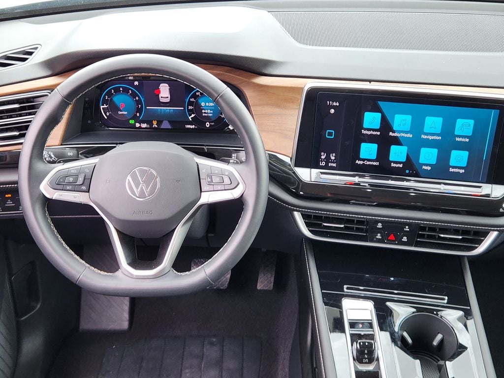 2026 Volkswagen Atlas SE w/Technology