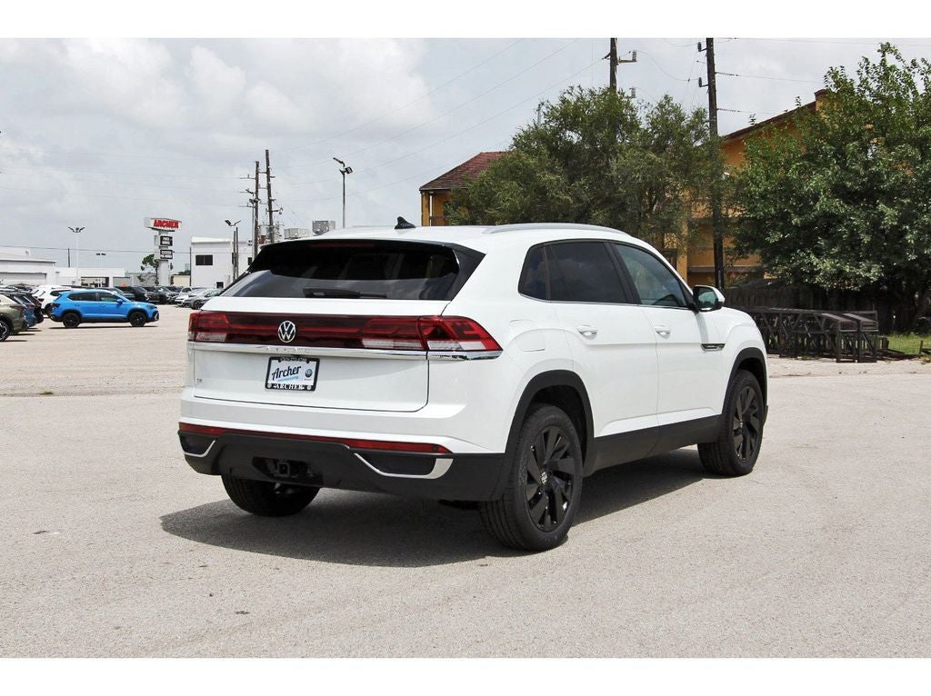 2026 Volkswagen Atlas Cross Sport 2.0T SE w/Technology