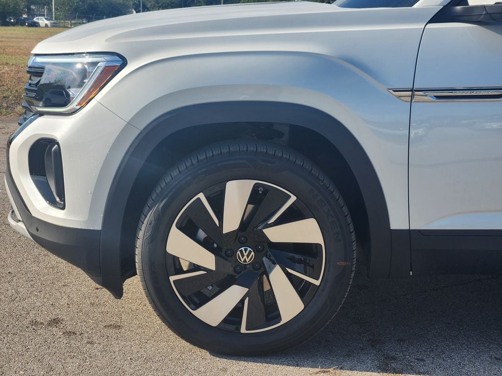 2026 Volkswagen Atlas Cross Sport SE w/Technology