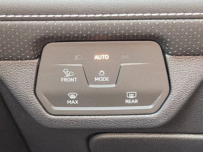 2026 Volkswagen Atlas Cross Sport SE w/Technology